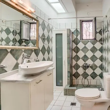 別荘 Filistron Seaview Nest - Views, Comfort & Calm Taktikoupoli