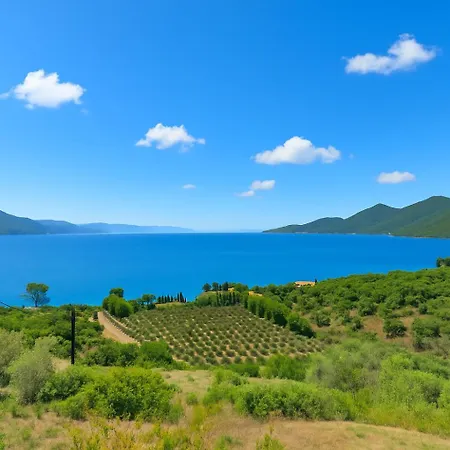 Filistron Seaview -tranquil Coastal Gem Holiday home *