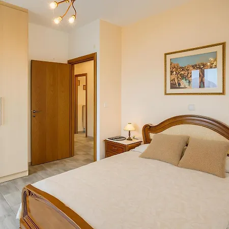 別荘 Filistron Seaview Nest - Views, Comfort & Calm